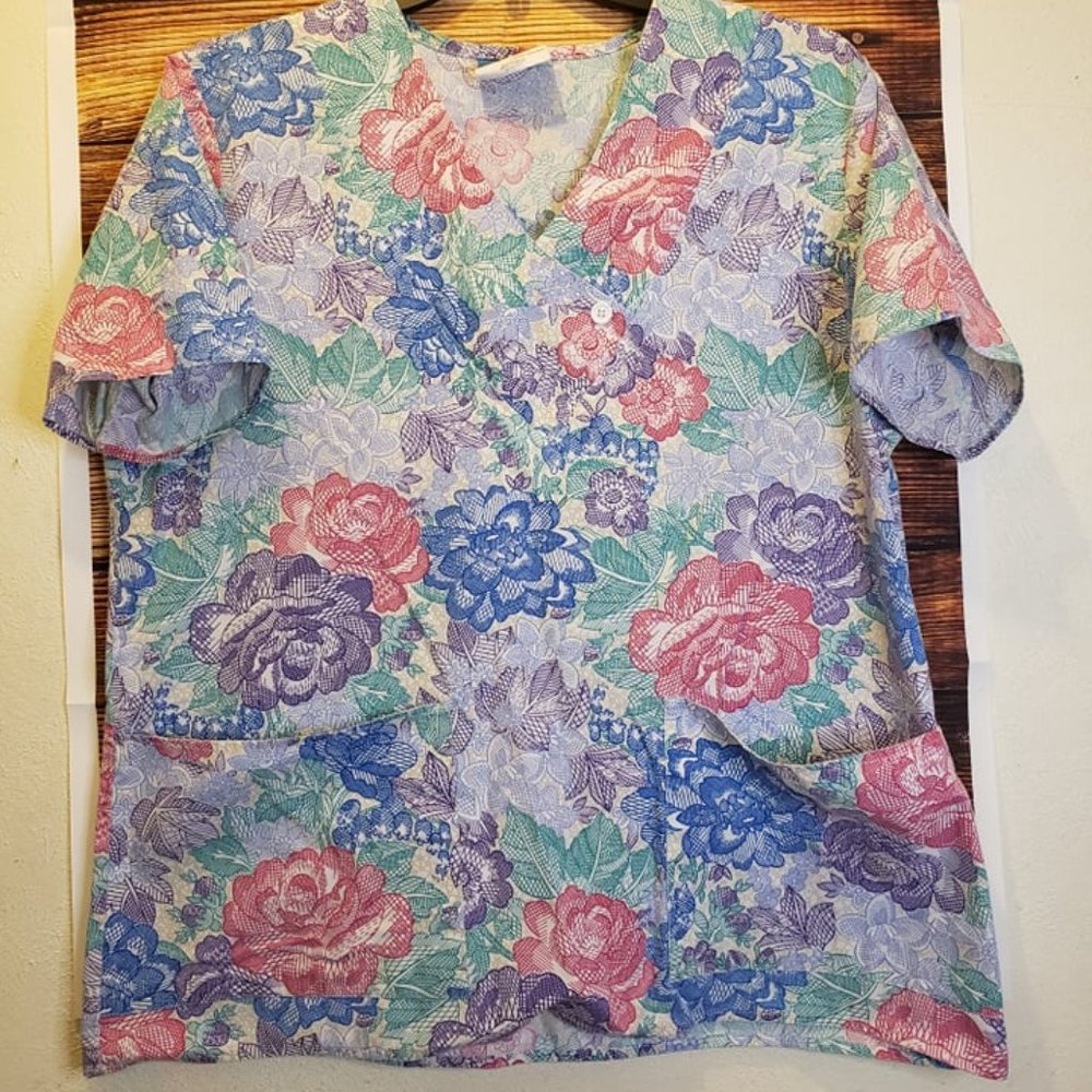 Vintage Crest Floral Scrub Top Large Blue Pink Purple V-Neck Medical Uniform